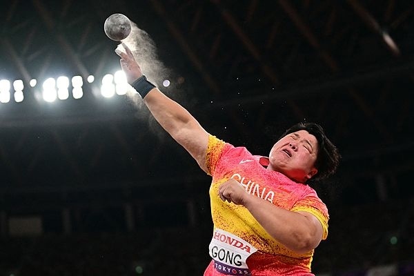 京国立竞技, 巩立姣的状