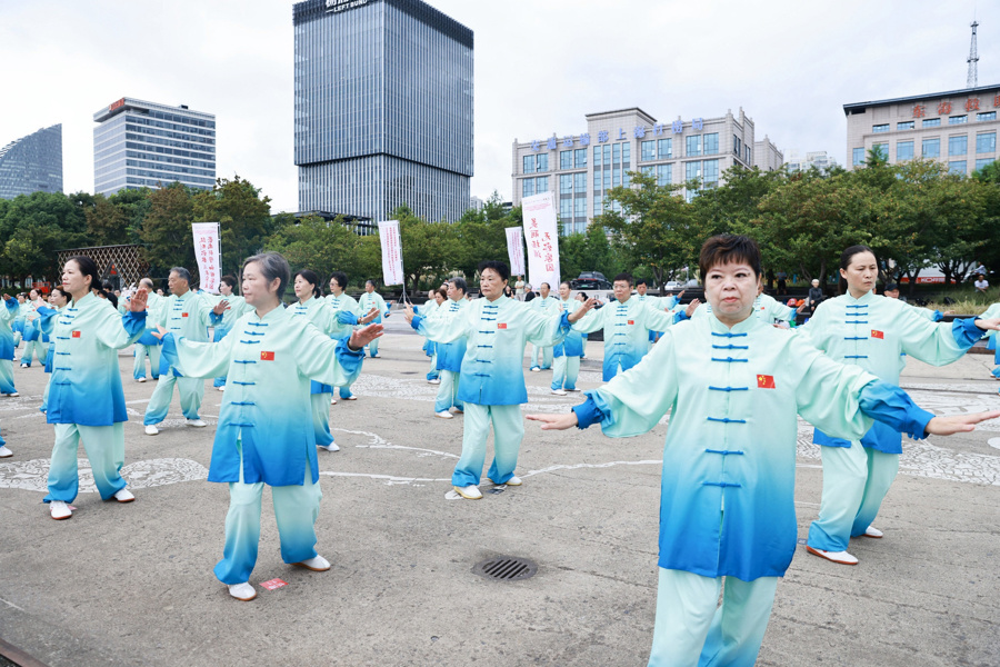 不仅展示了, 幸福生活 不仅展示了, 幸福生活